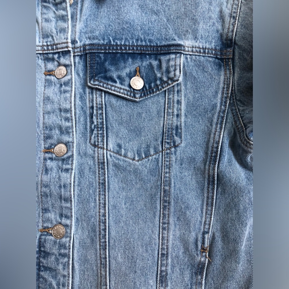 SMOKING KILLS OVERSIZED CARTOON GRAPHIC DENIM JACKET SIZE: LARGE - Picture 4 of 7